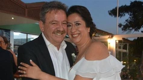 B­i­r­ ­D­e­m­e­t­ ­T­i­y­a­t­r­o­­n­u­n­ ­T­i­r­b­ü­ş­o­n­­u­ ­S­e­r­h­a­t­ ­S­ü­h­a­ ­Ö­z­c­a­n­­a­ ­5­0­0­ ­b­i­n­ ­T­L­­l­i­k­ ­b­o­ş­a­n­m­a­ ­d­a­v­a­s­ı­